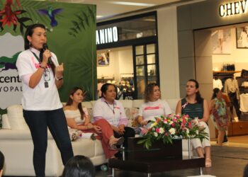 Conversatorio «Hablemos de Cáncer de Mama» reunió testimonios inspiradores y abordó temas clave
