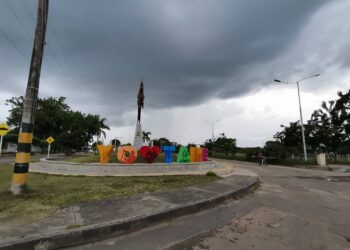 Desplazamiento masivo por enfrentamientos entre guerrillas en zona rural de Tame
