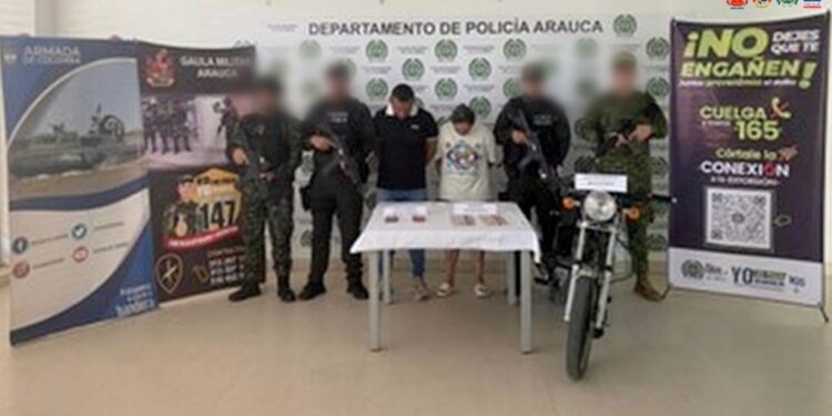 En Arauca fue asegurada una pareja que habría extorsionado a una mujer para no publicar fotografías íntimas