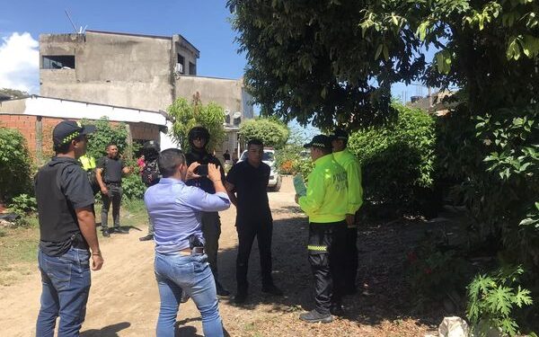 En las últimas horas, las autoridades llevaron a cabo una diligencia de allanamiento en el barrio Villa Salomé