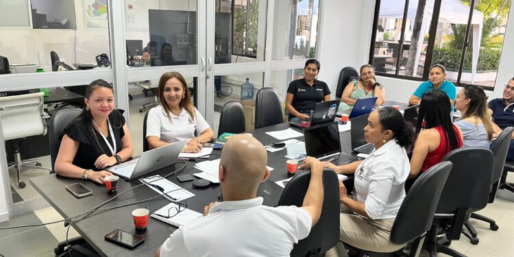 Casanare fortalece la seguridad de medicamentos con el apoyo del INVIMA