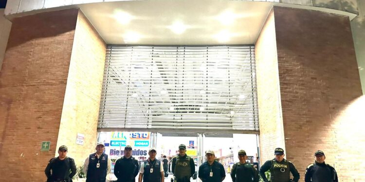 Gobernación de Casanare y Policía Nacional fortalecen la seguridad en el sector comercio con jornada de prevención de delitos