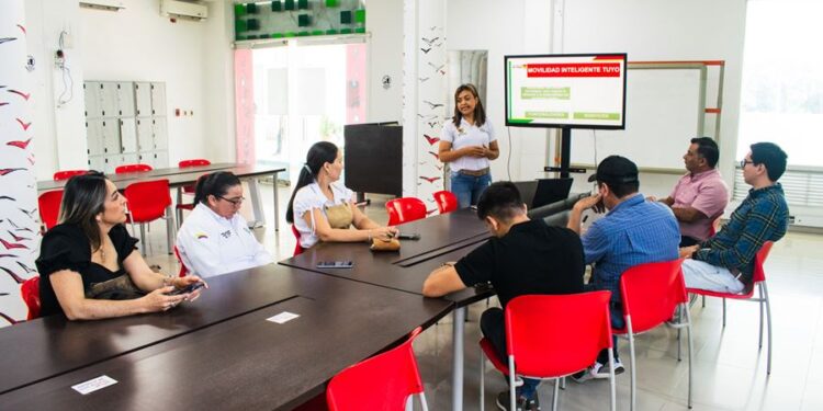 Yopal presenta «Movilidad Inteligente TUYO»: innovador aplicativo para modernizar el transporte público