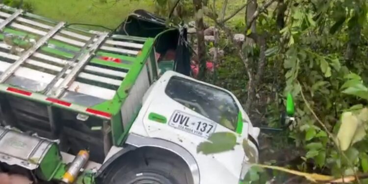 Se accidento camión en la vía Tame – Arauca