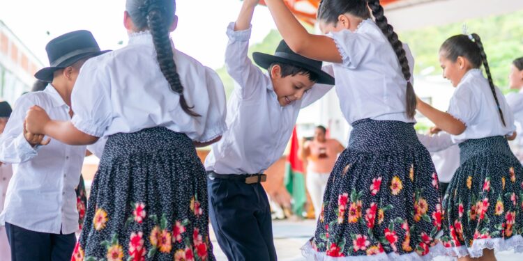 ¡Felices años a la Institución Educativa León de Greiff de Monterralo!