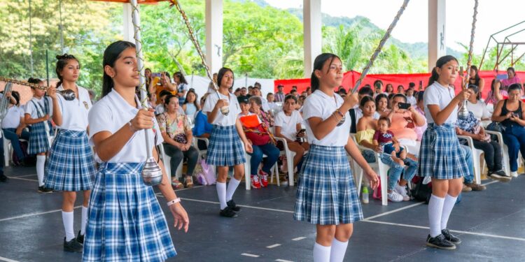 ¡Felices años a la Institución Educativa León de Greiff de Monterralo!