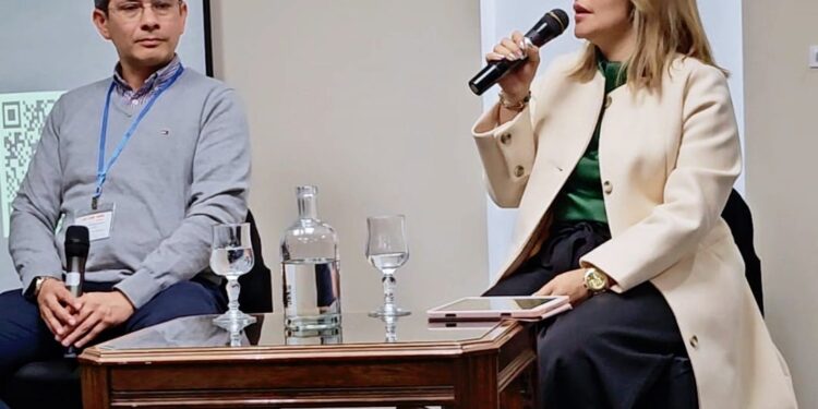 Una Casanareña brilla en el CIO Edge Colombia 2024: Mayra González comparte estrategias de TIC sostenibles