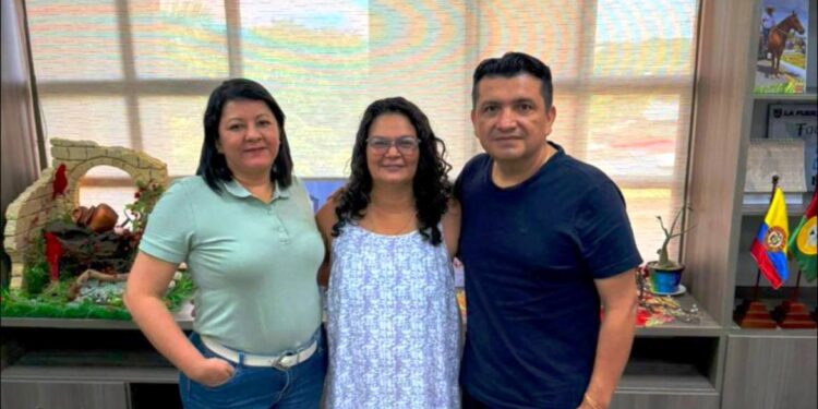 La Administración Municipal felicita a Diana Bolena Calderón, representante de Casanare en los Premios Mujer Cafam 2025