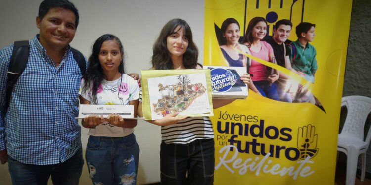 Gobernador César Ortíz Zorro firma pacto por la resiliencia y la adaptación al cambio climático con jóvenes de Casanare