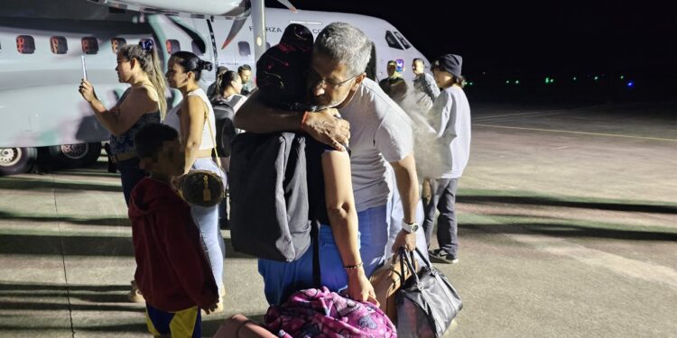 Fuerza Aérea Colombiana traslada a heridos por accidente en Medellín