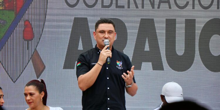 Inauguración del primer festival de ídolos emprendedores en Arauca