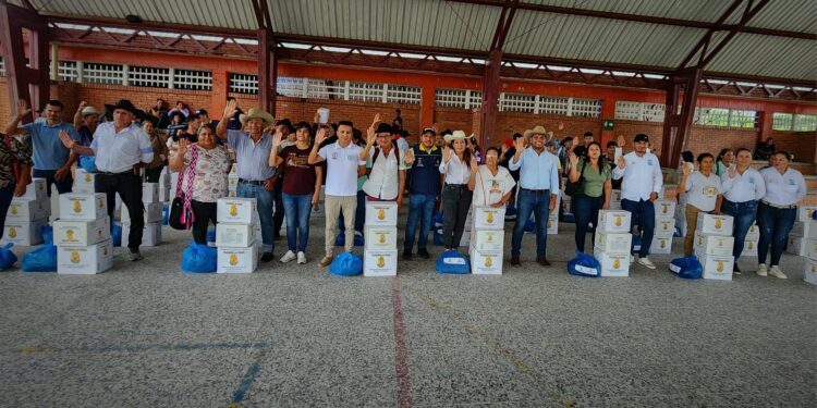 Ayuda Humanitaria para familias campesinas en Tauramena a pesar del torrencial aguacero