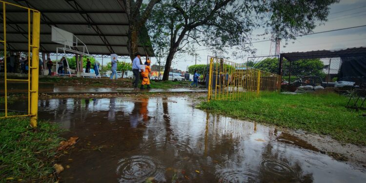 Ayuda Humanitaria para familias campesinas en Tauramena a pesar del torrencial aguacero