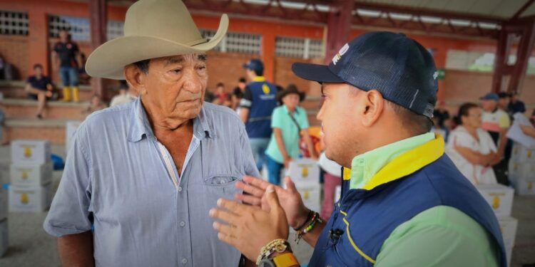 Ayuda Humanitaria para familias campesinas en Tauramena a pesar del torrencial aguacero