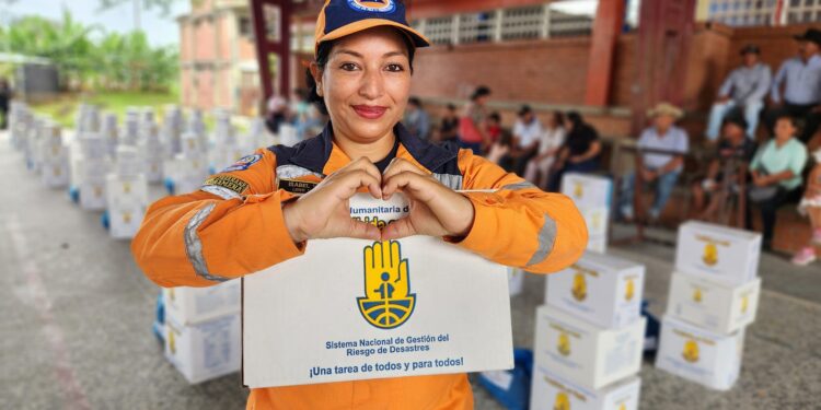Ayuda Humanitaria para familias campesinas en Tauramena a pesar del torrencial aguacero