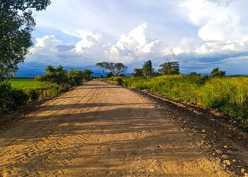 Mantenimiento vial en la tierra del duende: Mejoras en el corredor La Redención – Sirivana