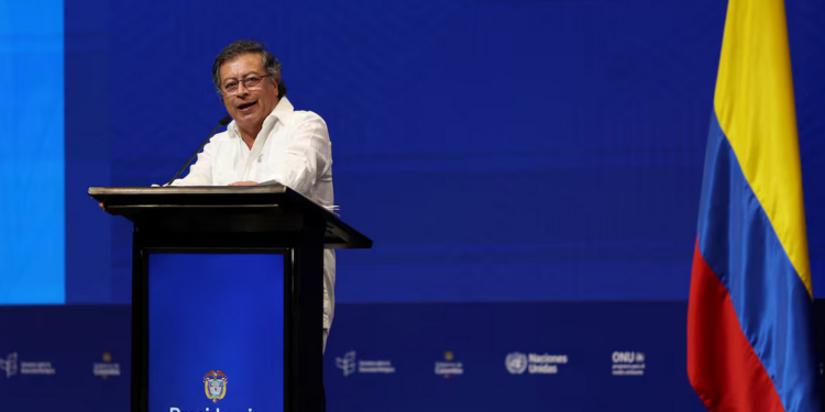 El ruidoso silencio de Petro frente a las acusaciones contra sus alfiles por violencia de género