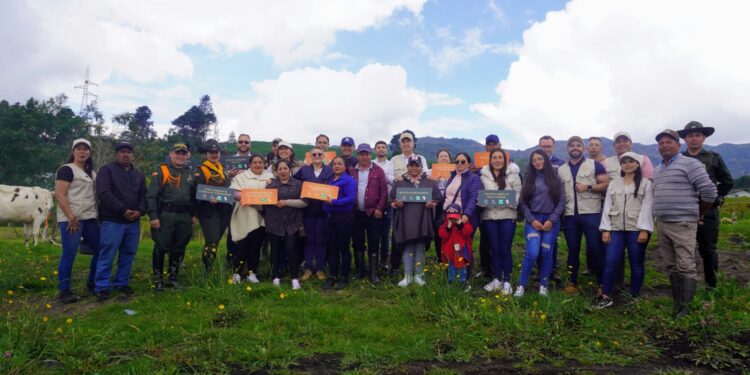 FUNDAGÁN y Minuto de Dios articulan «Una Vaca por la Paz» y «Mejoramiento de Vivienda» en beneficio de los campesinos de Colombia