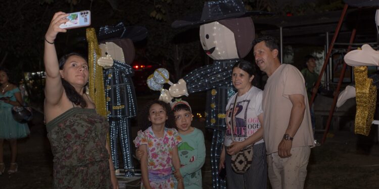 Yopal se ilumina con la magia de la Navidad