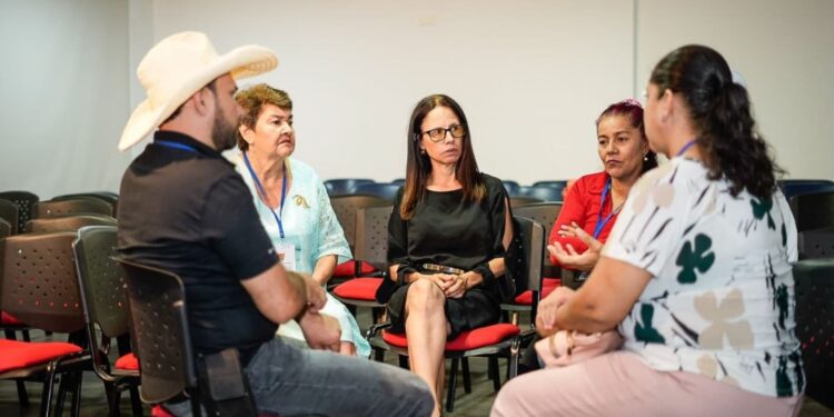 Jueces de Paz y de reconsideración de Yopal participan en jornada de aprendizaje teórico-práctico