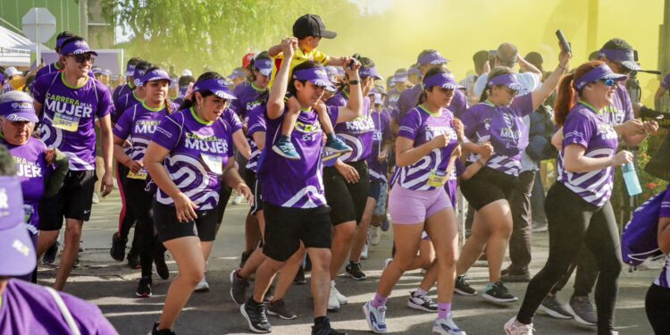 Yopal celebra la vida de la mujer con una multitudinaria carrera