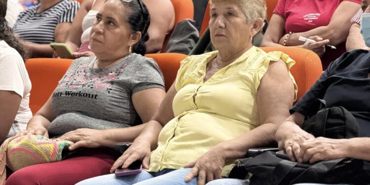 Instituciones educativas de Yopal, inician el año escolar con personal de servicios generales capacitado