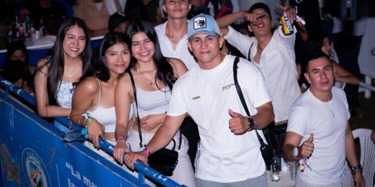 Qué noche tan espectacular a ritmo de vallenato vivió Aguazul