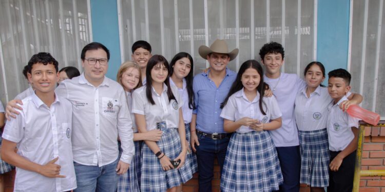 Inicia el año escolar en Casanare: Gobernador Zorro supervisa servicios educativos