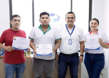 Creatividad y bienestar en El Taladro: Conclusión exitosa de curso de pinturas sobre tela