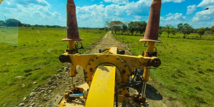 Plan de Recuperación Vial 2.0 impulsa la movilidad en San Luis de Palenque