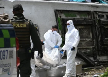 Al menos 12 muertos y 30 heridos en el accidente de un autobús en el suroeste de Colombia