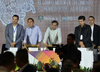 Villa de Leyva se convierte en el epicentro de la Cumbre de Gobernadores con la presencia del presidente Gustavo Petro
