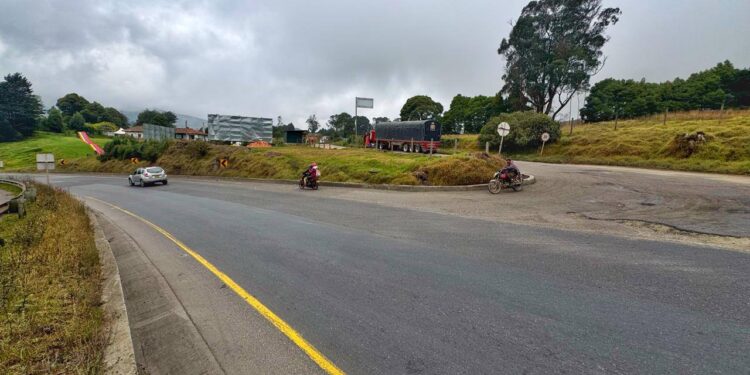 Compromiso con el progreso y bienestar de los boyacenses: Visita a la intersección BTS – Puente de Boyacá