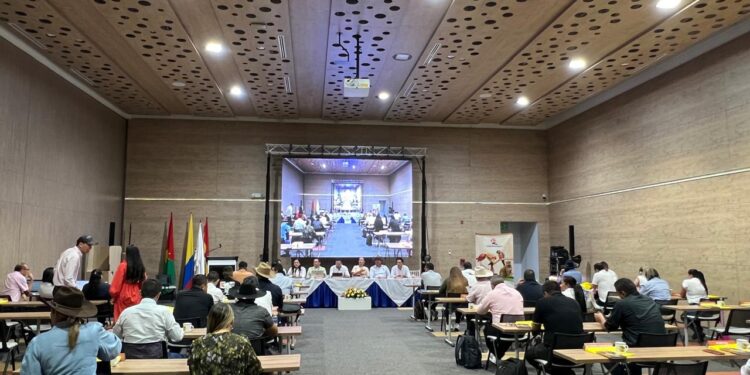 Corporinoquía reúne a 45 alcaldes y 5 gobernadores en su Asamblea General: Balance y nuevos retos