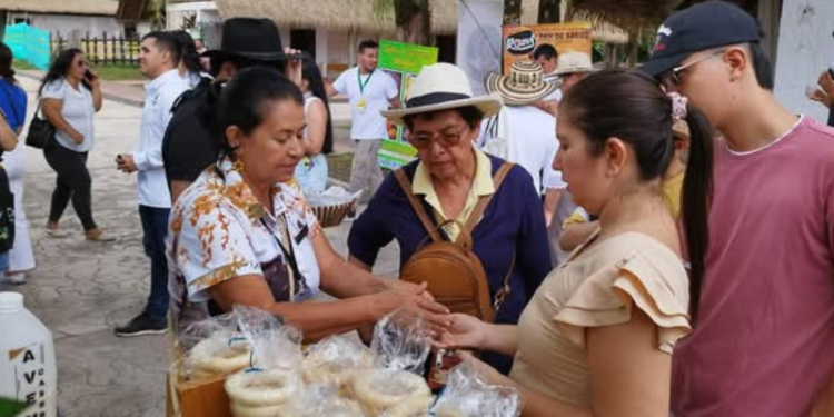 ¡Éxito total! $92 millones fueron vendidos en el Mercado Campesino de Expomalocas