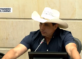 Alirio Barrera se expresa con firmeza en pleno Senado: «Aquí se legisla con orden»