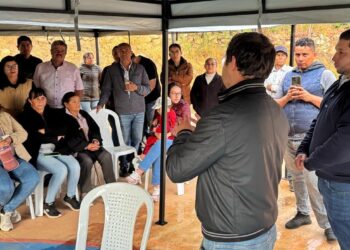 Gobierno de Boyacá socializó el proyecto de pavimentación de la vía Corrales – Busbanzá
