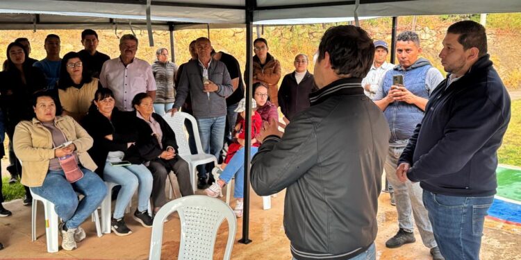 Gobierno de Boyacá socializó el proyecto de pavimentación de la vía Corrales – Busbanzá