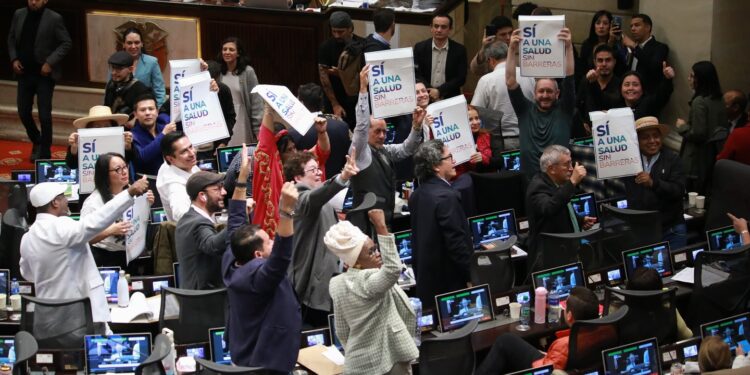 La reforma a la salud ya fue aprobada en la plenaria de la Cámara de Representantes
