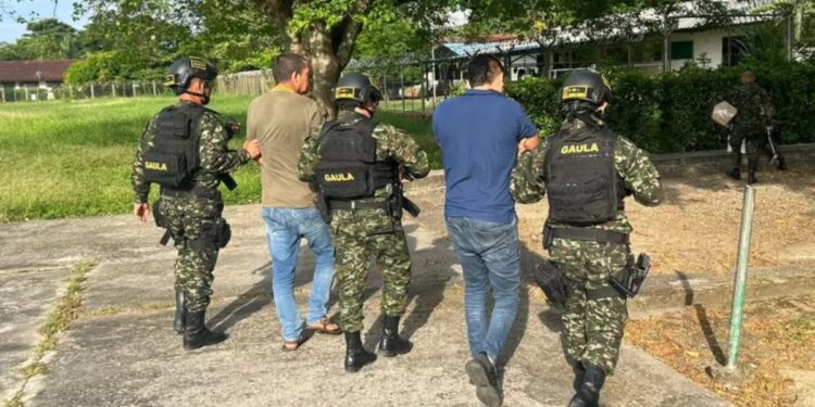 Golpe a la extorsión: Capturan a cinco de los más peligrosos criminales del Eln en Arauca y otras regiones del país