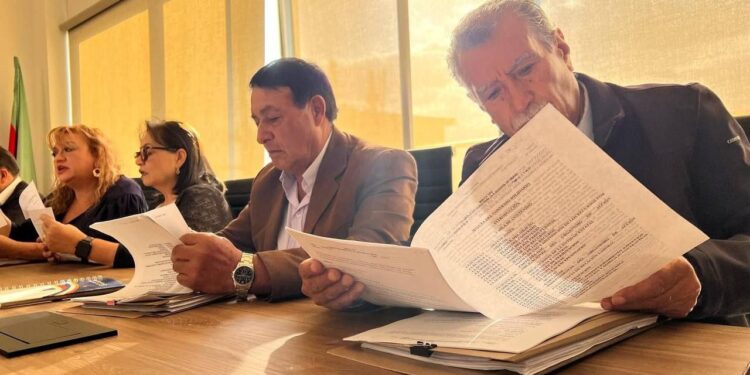 Comunidades firman ‘Convenios solidarios’ para mejorar la infraestructura vial en Sogamoso