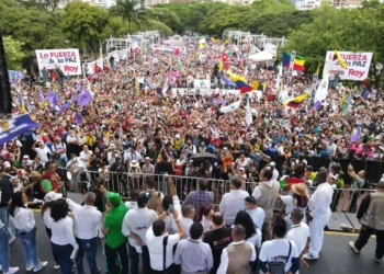 Centrales obreras convocaron marcha para el 18 de marzo por hundimiento de la reforma laboral