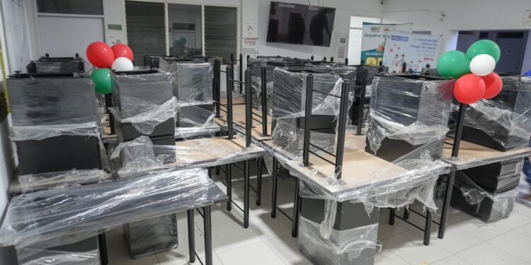 Dotación hospitalaria por $900 millones recibe la ESE Moreno y Clavijo en Tame