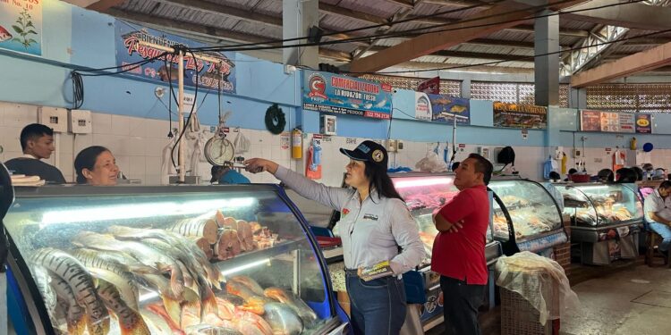 Campaña ‘Basta de Excusas, ni uno más’ llega a la central de abastos y al centro de Yopal para sensibilizar sobre seguridad vial