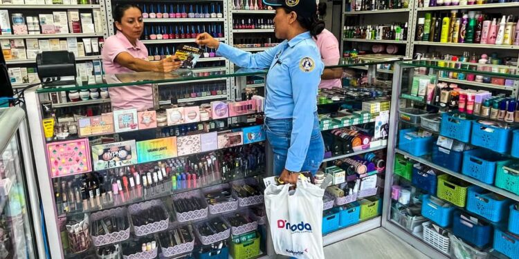 Campaña ‘Basta de Excusas, ni uno más’ llega a la central de abastos y al centro de Yopal para sensibilizar sobre seguridad vial