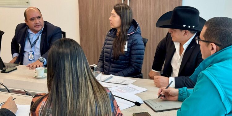 Zorro gestiona soluciones para el fortalecimiento del sistema de salud en Casanare