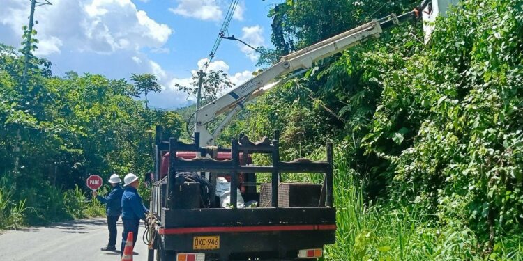 Comunidad de La Vega, Yopal, Celebra Mejoras en el Alumbrado Público Tras Intervención de SAYOP