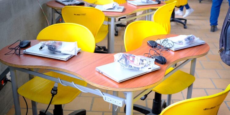 Destinan nuevos recursos para la adecuación de 100 instituciones educativas en el departamento