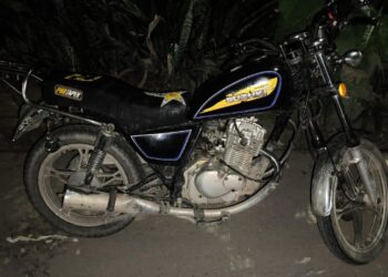 Abandonada motocicleta de asaltantes en Arauca
