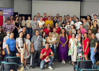 Empresarios y emprendedores de Restrepo y Cumaral se capacitaron en Inteligencia Artificial para ser más competitivos en sus negocios